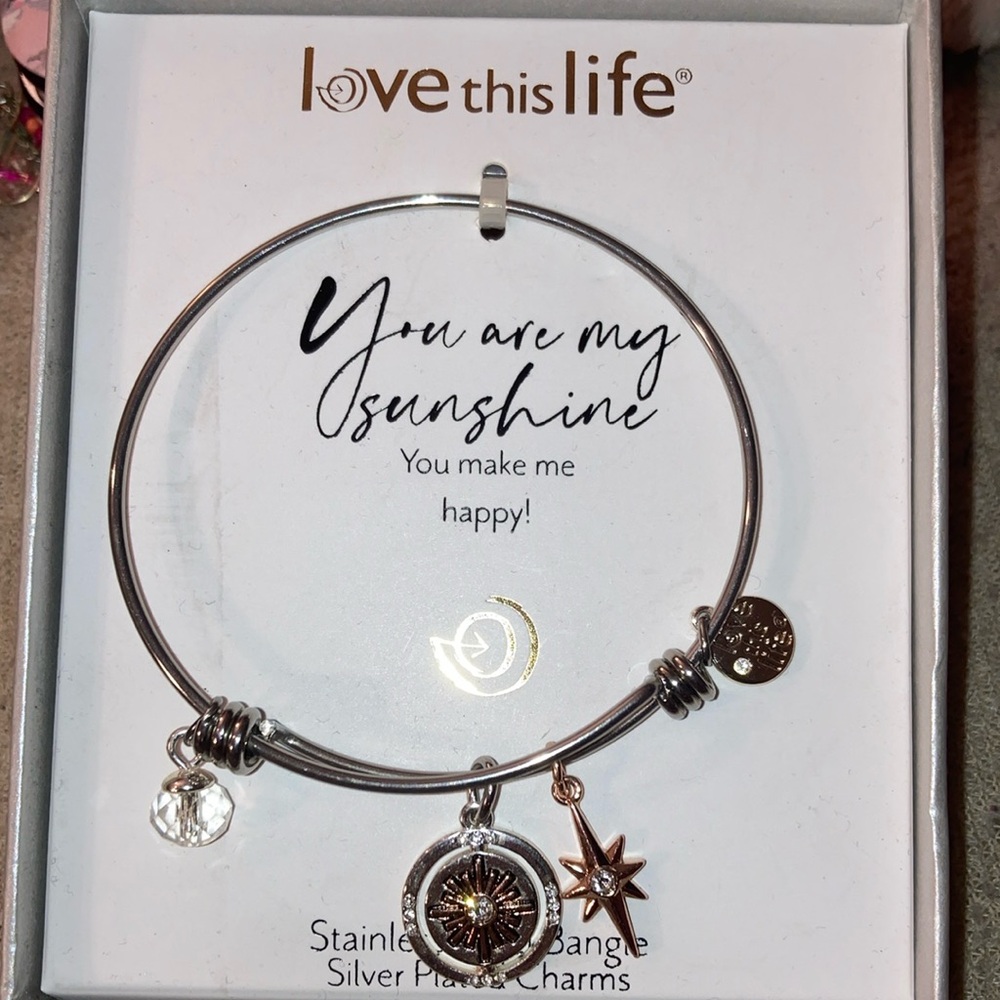 love this life bangle